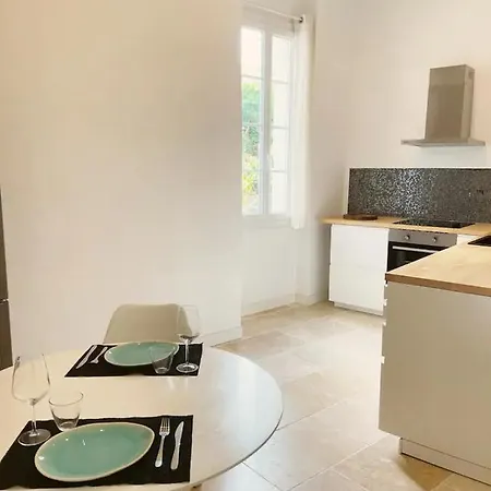 Nemausa Apartis Nimes Exterior photo